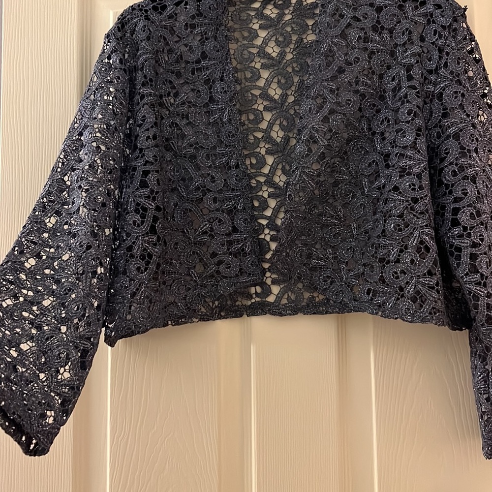 Blazer - Picture 3 of 4